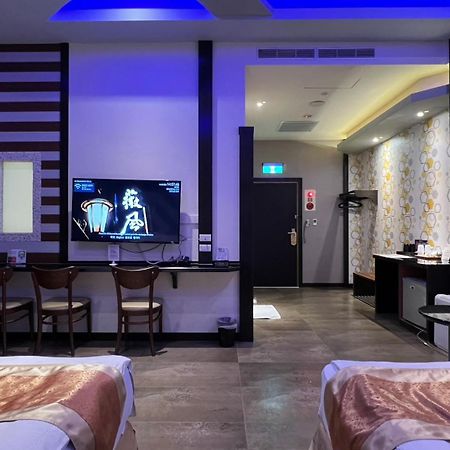 Wei Feng Exquisite Motel Pintung Branch Pingtung Экстерьер фото